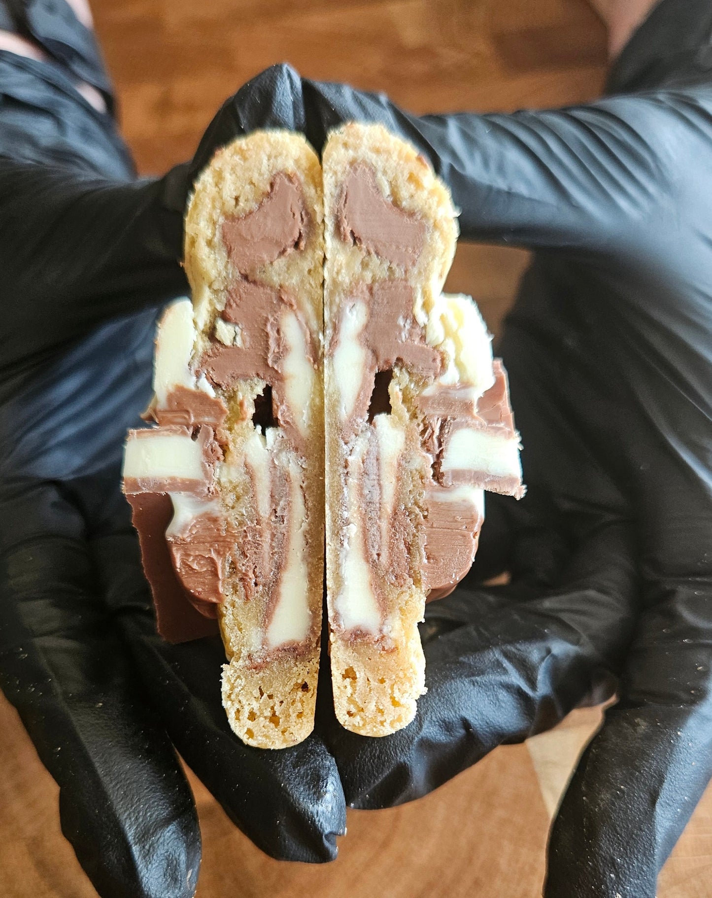 Kinder Stuffed Cookie Box